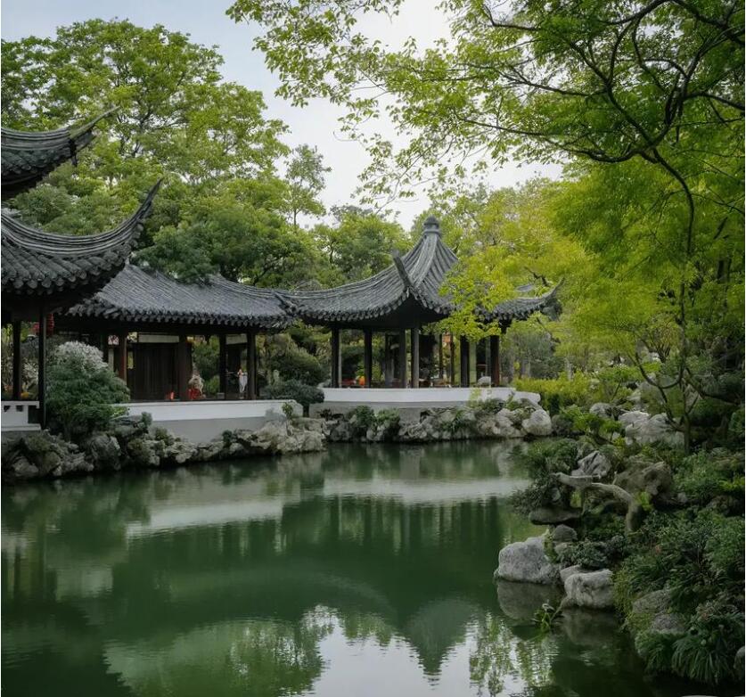 漳州龙文雨珍餐饮有限公司